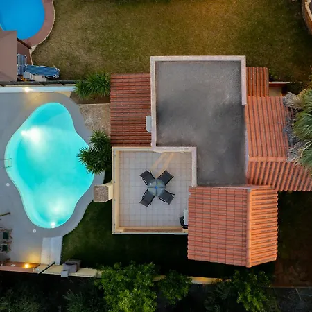 ヴィラ Ocean ヘルソニソス